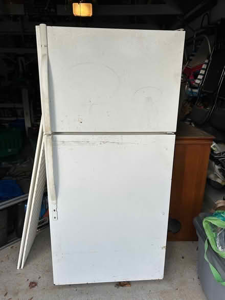 Photo of free Refrigerator (Ridgefield Ct) #1