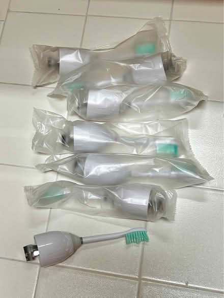 Photo of free Sonicare replacement heads (Redwood Heights) #1