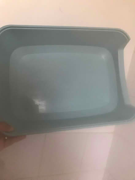 Photo of free Cat litter tray (Tooting Broadway SW17) #1