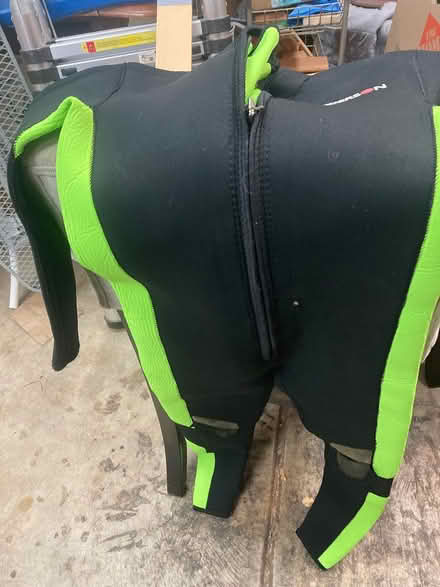 Photo of free Women’s XS Henderson wetsuit (Foothill Boulevard Cupertino) #1