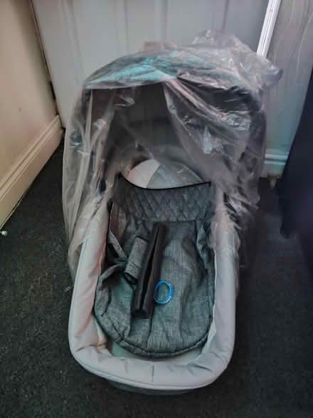 Photo of free Baby carrier (Dy4 8sz) #3