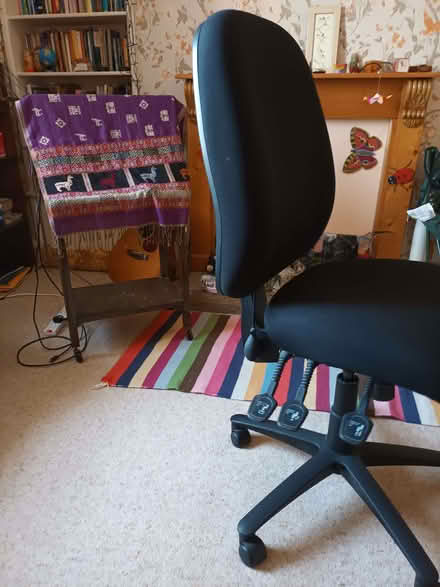 Photo of free Office chair (Craigie PH2) #3