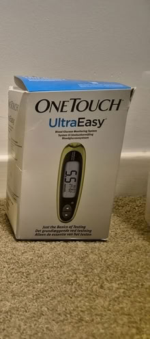 Photo of free OneTouch UltraEasy blood test meter (DE72 3BT) #1