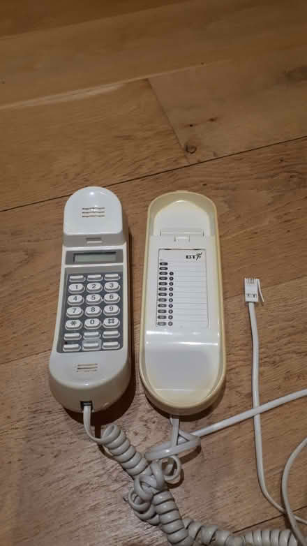 Photo of free BT cream phone (Dulwich SE21) #1