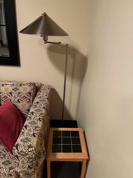 Photo of free Floor lamp (Old ottawa south) #1