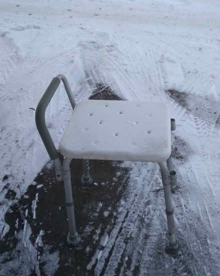 Photo of free Bathroom tub seat (In back alley. Hazeldean) #1