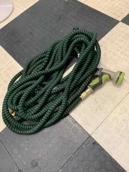 Photo of free 100 foot expandable hose (North Dearborn Heights) #1