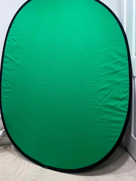 Photo of free Large pop-up green and blue screen (Princeton) #1