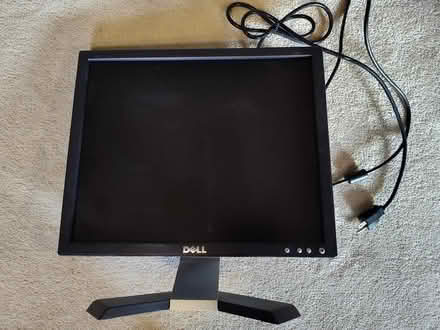 Photo of free dell 17 inch monitor (etobicoke) (West Etobicoke (bloor/427)) #1