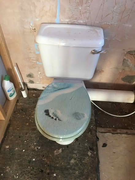 Photo of free White Toilet (Sheringham NR26) #2