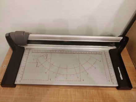 Photo of free A4 paper trimmer (Northwich CW8) #1