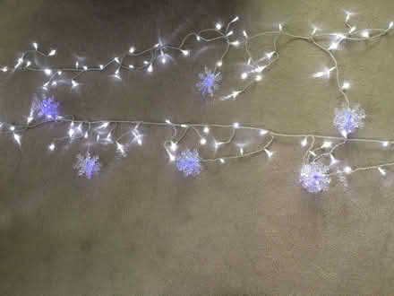 Photo of free snowflake lights (near Severn, Ft. Meade) #1