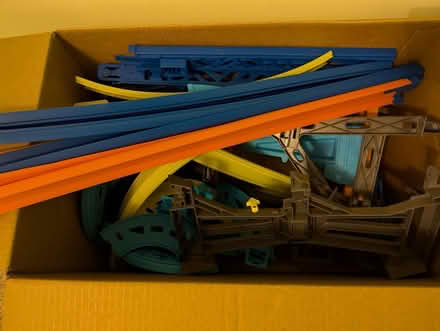 Photo of free Hot Wheels Vertical Launch Kit (Oxbow Lk and Elizabeth Lk Rds) #2