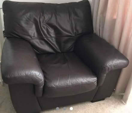 Photo of free Leather suite . (Nascot Wood WD17) #1