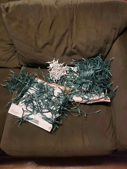 Photo of free 4 Stands White Icicle Xmas Lights (Geneva) #1