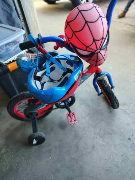 Photo of free Kids 12" Spiderman bike (Off menual and Juan tabo) #2