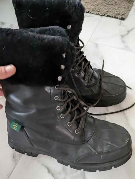 Photo of free Pre-owned womens size 6.5 boots (Stevens Square Minneapolis) #1