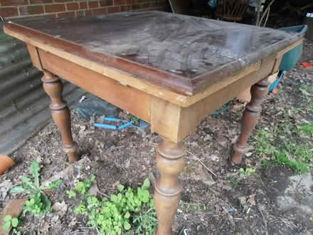 Photo of free Extendable Leaf Table. (Newnham RG27) #2