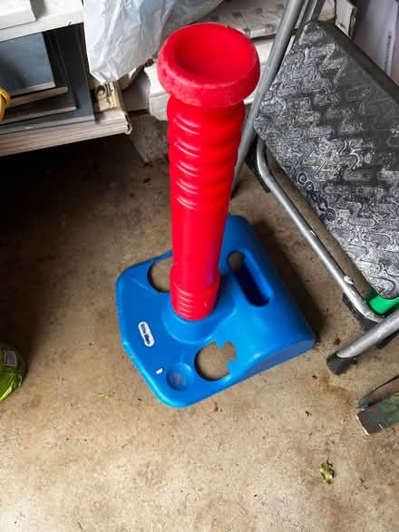 Photo of free Tball stand (Downtown Sunnyvale) #2