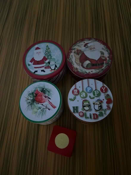 Photo of free Cookie tins (putnam valley) #1