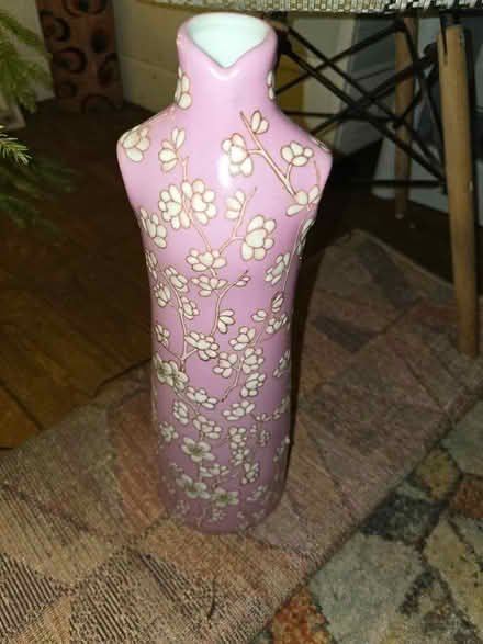 Photo of free Tall pretty pink flowered vase (Rufford L40) #1