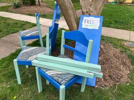 Photo of free Blue table and three chairs (Clarendon/Lyon Village/) #1