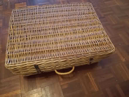 Photo of free Wicker picnic hamper basket (Didcot OX11) #1