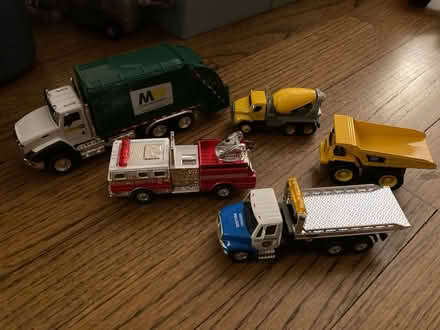 Photo of free Several die cast cars/trucks (Loh Park in Tarrytown) #1