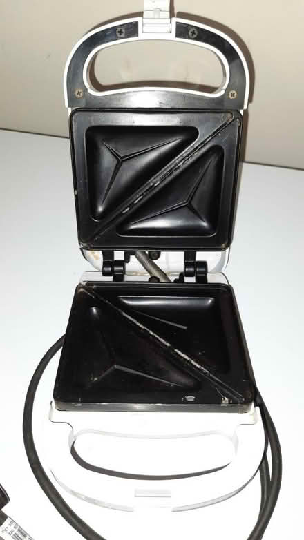 Photo of free Single Sandwich Toaster (Chard) #3