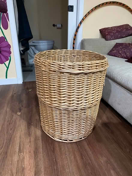 Photo of free Large wicker hamper, no liner (North Berkeley) #1