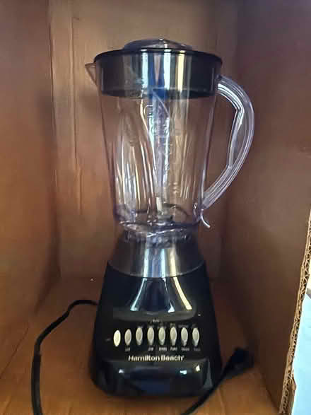 Photo of free Hamilton Beach blender (Crofton/north Davidsonville) #1