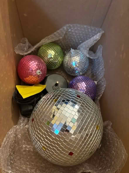 Photo of free 6” powered disco ball + minis (Crofton/north Davidsonville) #1