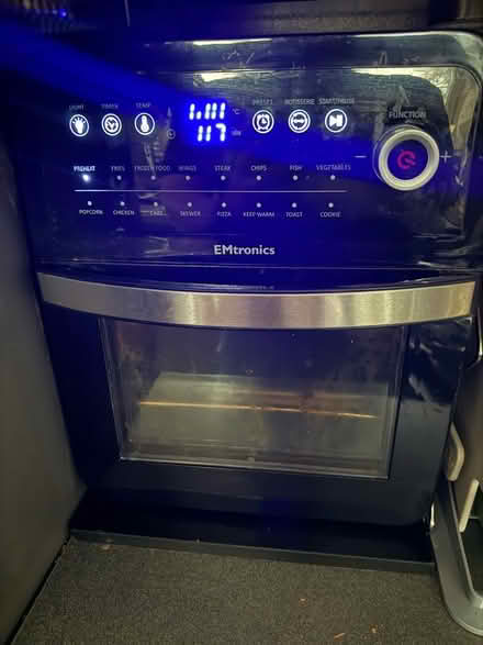 Photo of free Air Fryer (L31) #1