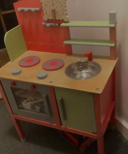 Photo of free Wooden toy kitchen, from another freegler. (Bathampton) #1