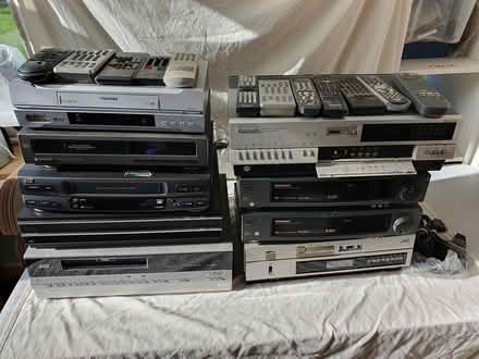 Photo of free Various VHS players & Remotes (Surrey RH1) #1