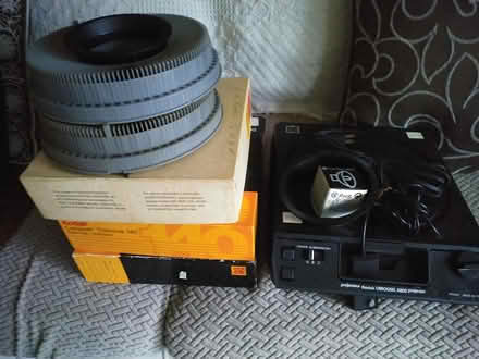 Photo of free Kodak carousel 4200 projector (Downsview) #1