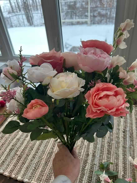 Photo of free 2 bundles of flowers (Kanata Lakes) #3