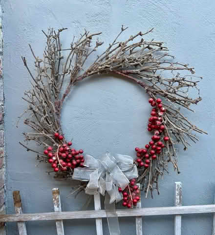 Photo of free Holiday wreath (Lawrence and Pruneridge) #1