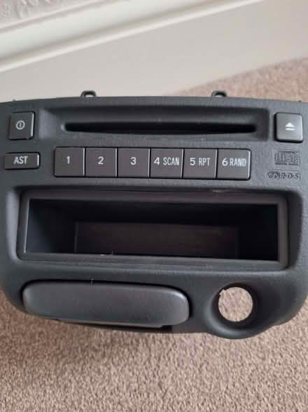 Photo of free Car radio/ cd player (Swanley BR8) #1