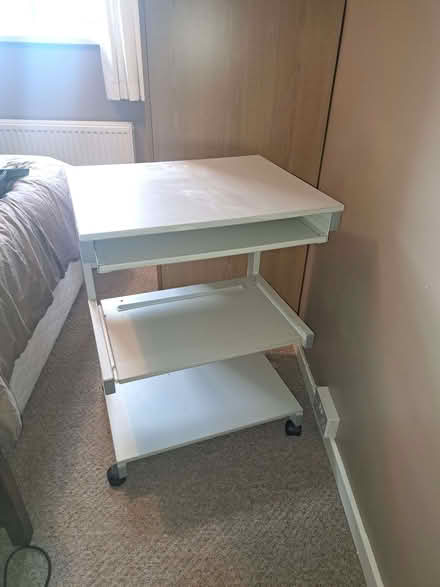 Photo of free Computer desk (Vigo NE38) #1