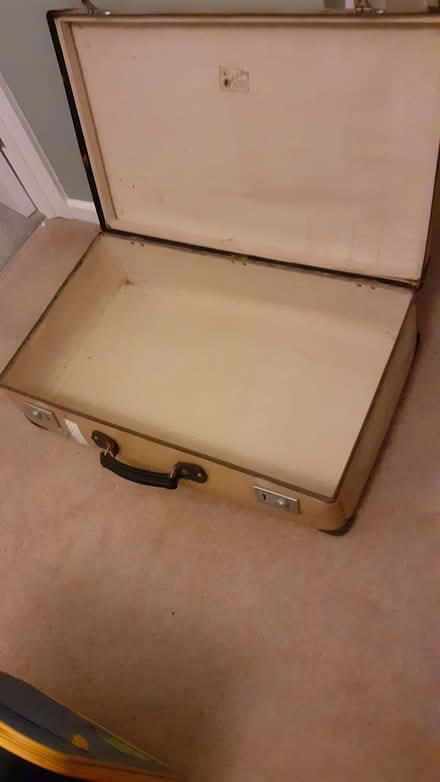 Photo of free Vintage suitcase (Pamber Heath RG26) #1