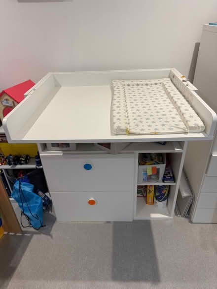 Photo of free IKEA changing table/chest of drawers (Molesey KT8) #1