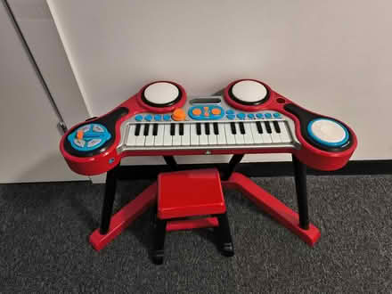 Photo of free Children keyboard (EH4) #1