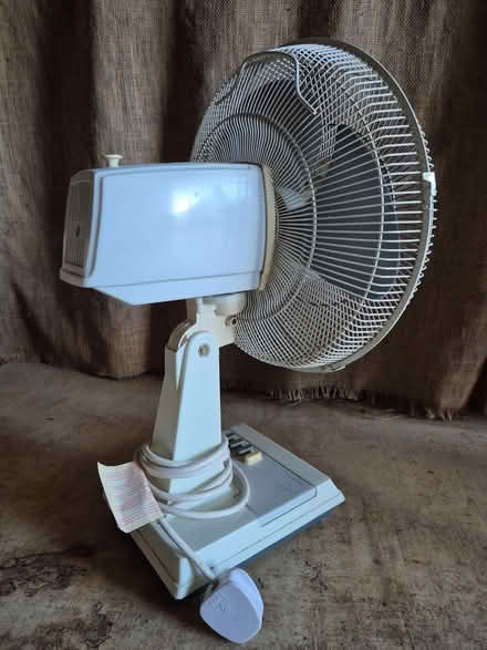 Photo of free Electric fan (Biddestone SN14) #1