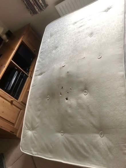 Photo of free 4ft Small Double mattress. (Woolmer Hill GU27) #2