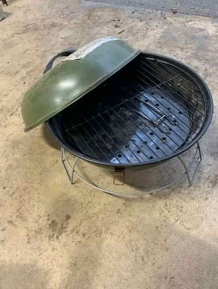 Photo of free BBQ Small (Brigstock NN14) #1