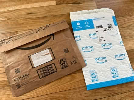 Photo of Amazon boxes 10 bubble envelopes (G street & 2nd St, San Rafael) #2