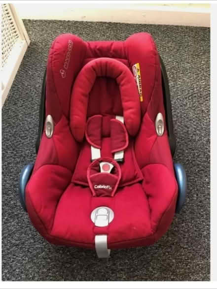 Photo of free Maxi cosi car seats (IG6) #1