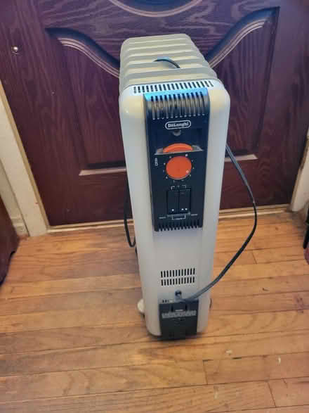 Photo of free Delonghi Space Heater (Silver Spring) #2