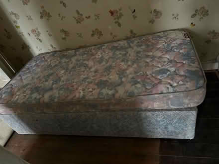 Photo of free Single bed with storage (Hearthstone DE4) #1